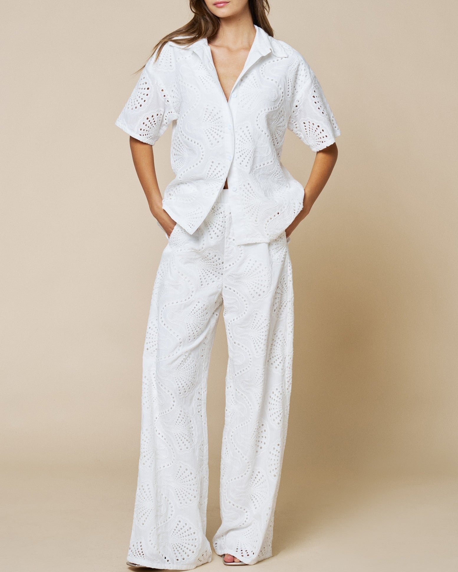 シシクイ　eyelet P Shelly Eyelet Pant – ish Boutique