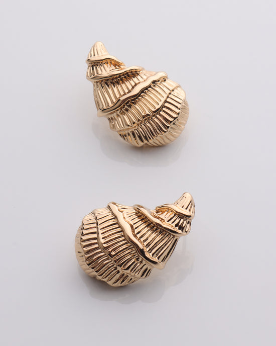 Oyster Shell Stud