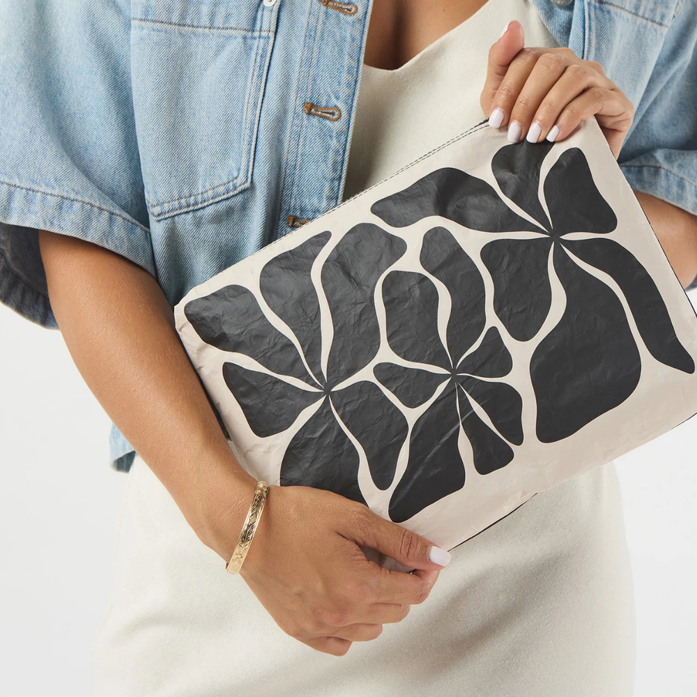 Wavy Mid Pouch by Aloha
