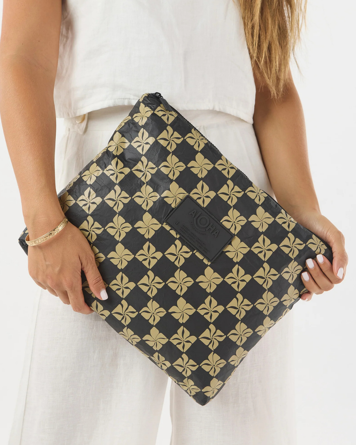 Pua Check Max Pouch by Aloha