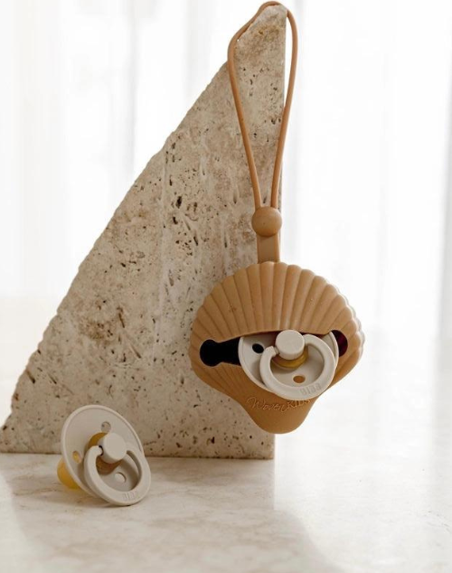 Shell Pacifier Holder