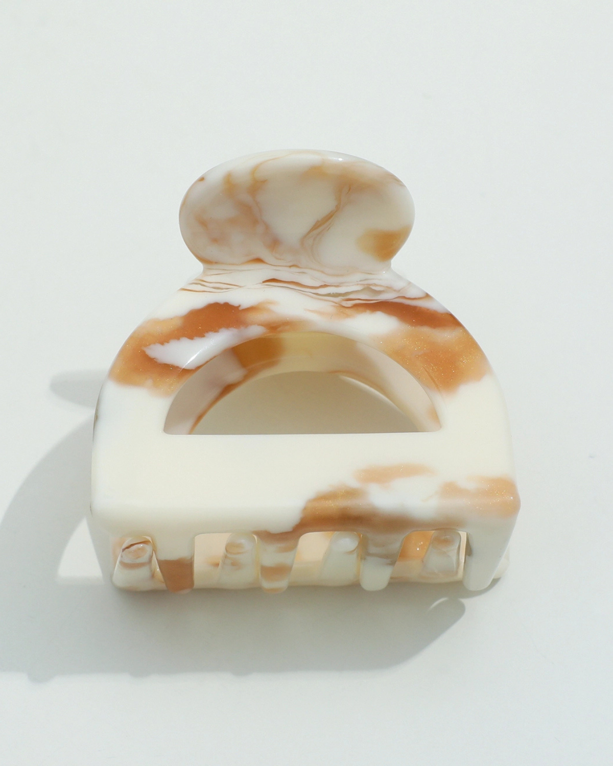 Calacatta Gold Assorted Claw Clips