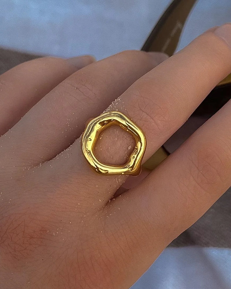 
                  
                    Dawn Ring
                  
                