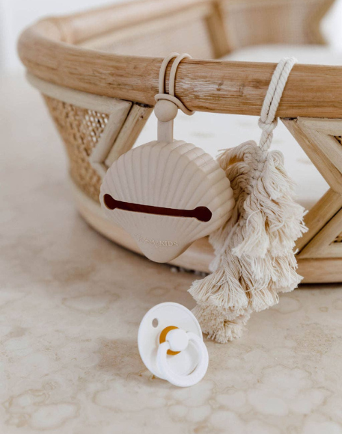 
                  
                    Shell Pacifier Holder
                  
                