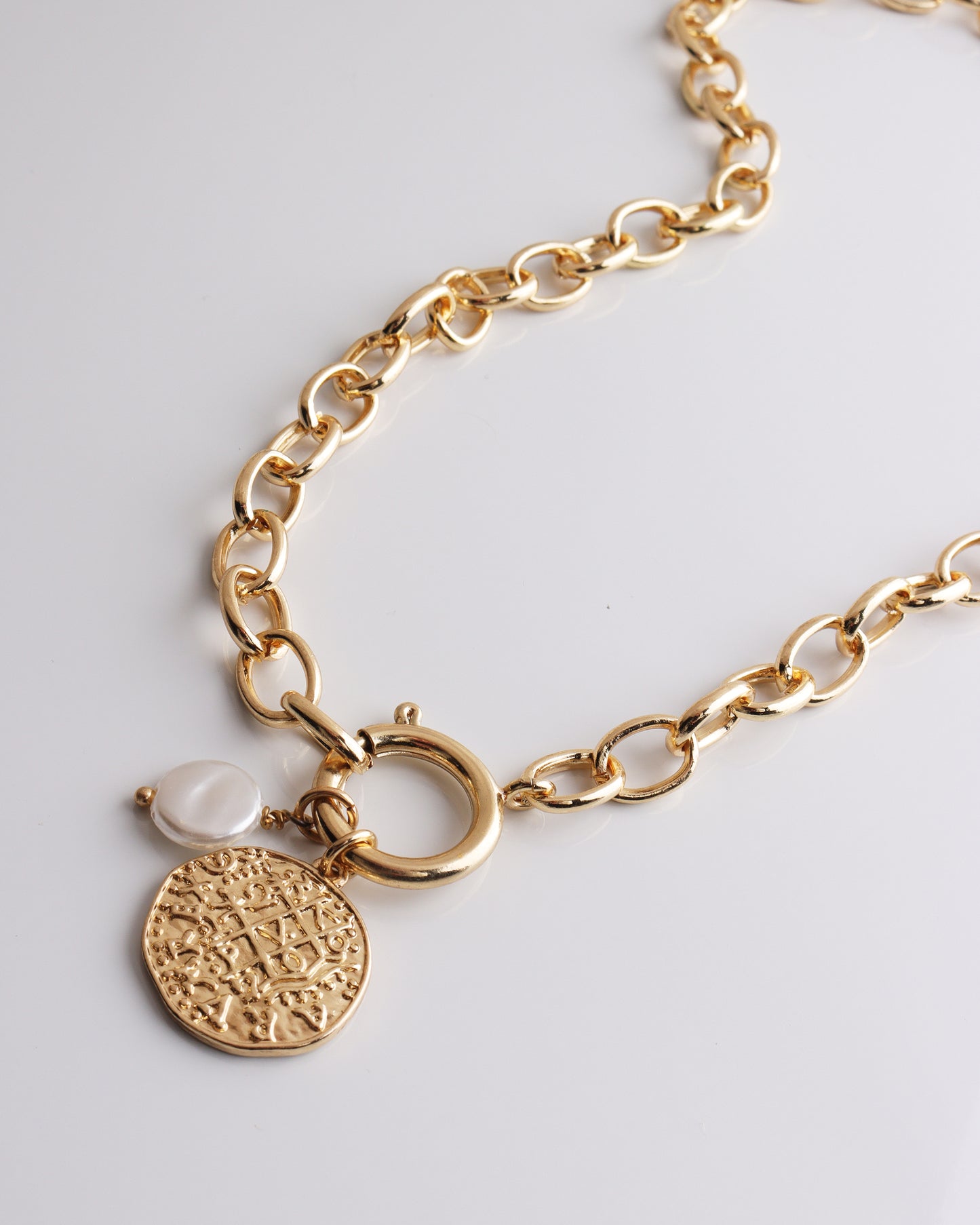 Coin & Pearl Oval Link Necklace
