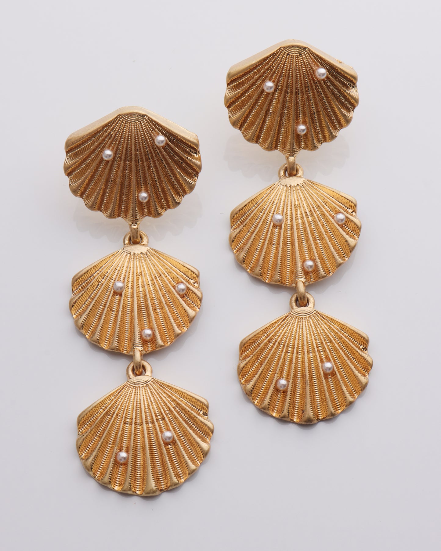 Vintage Triple Pearled Shell Dangle Earring