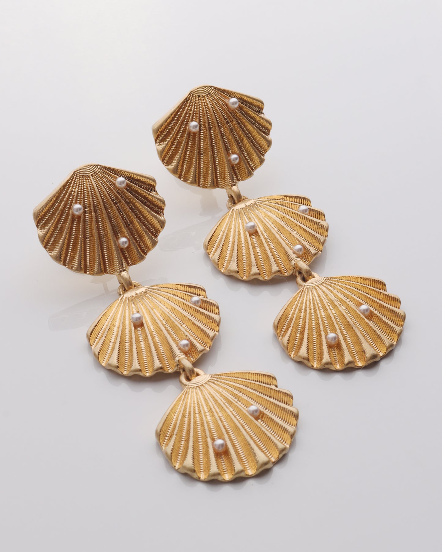 Vintage Triple Pearled Shell Dangle Earring