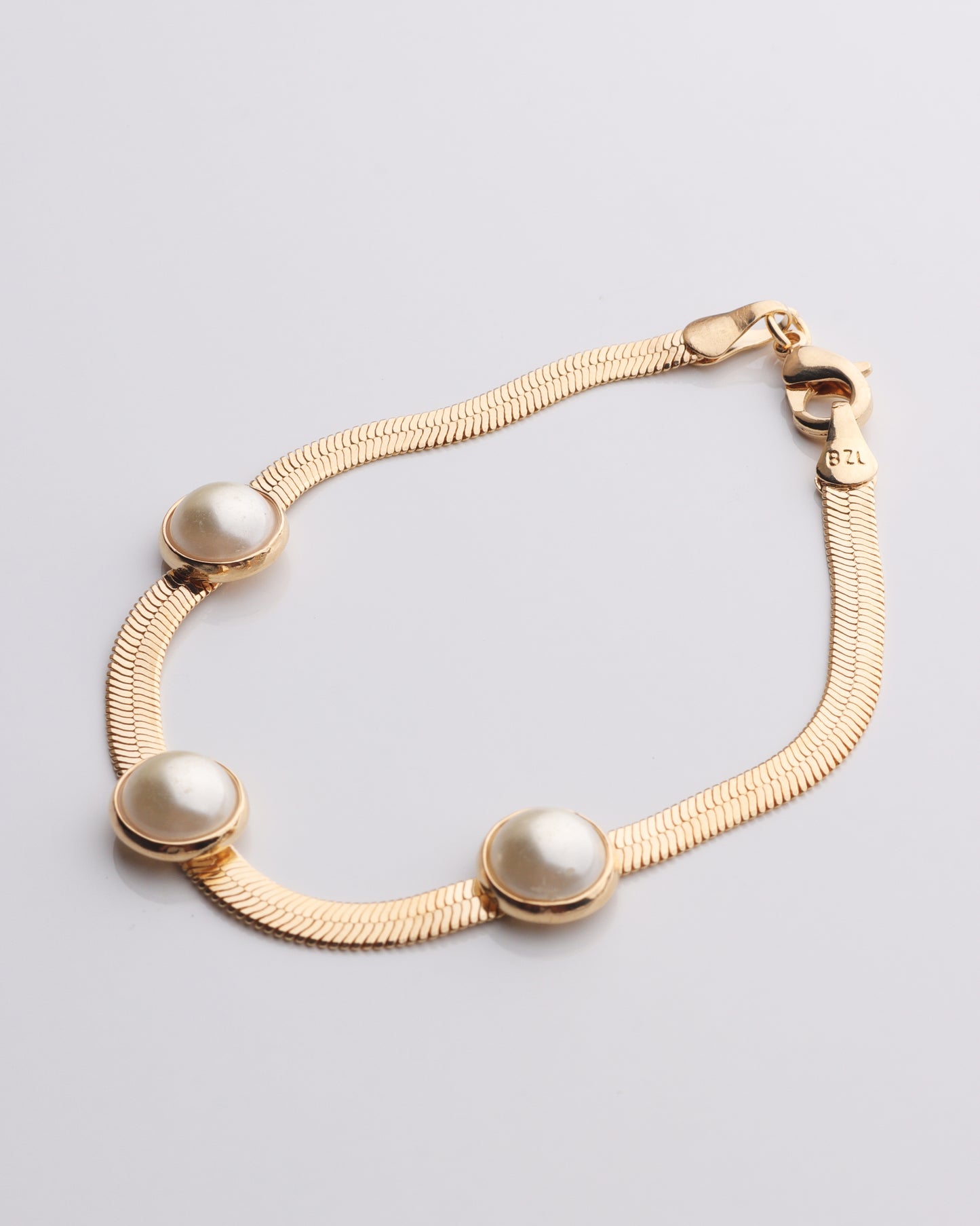 Pearl & Snake Chain Bracelet