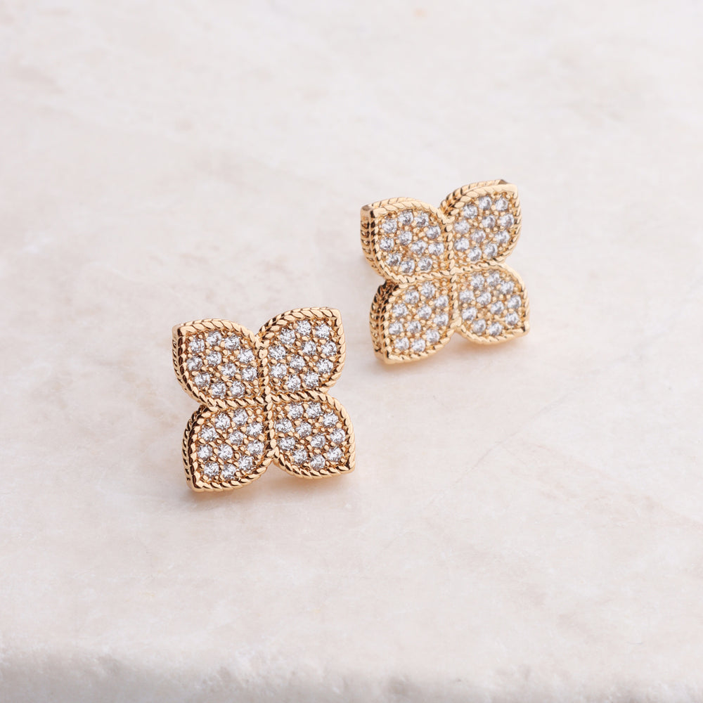 
                  
                    CZ Clover Stud
                  
                