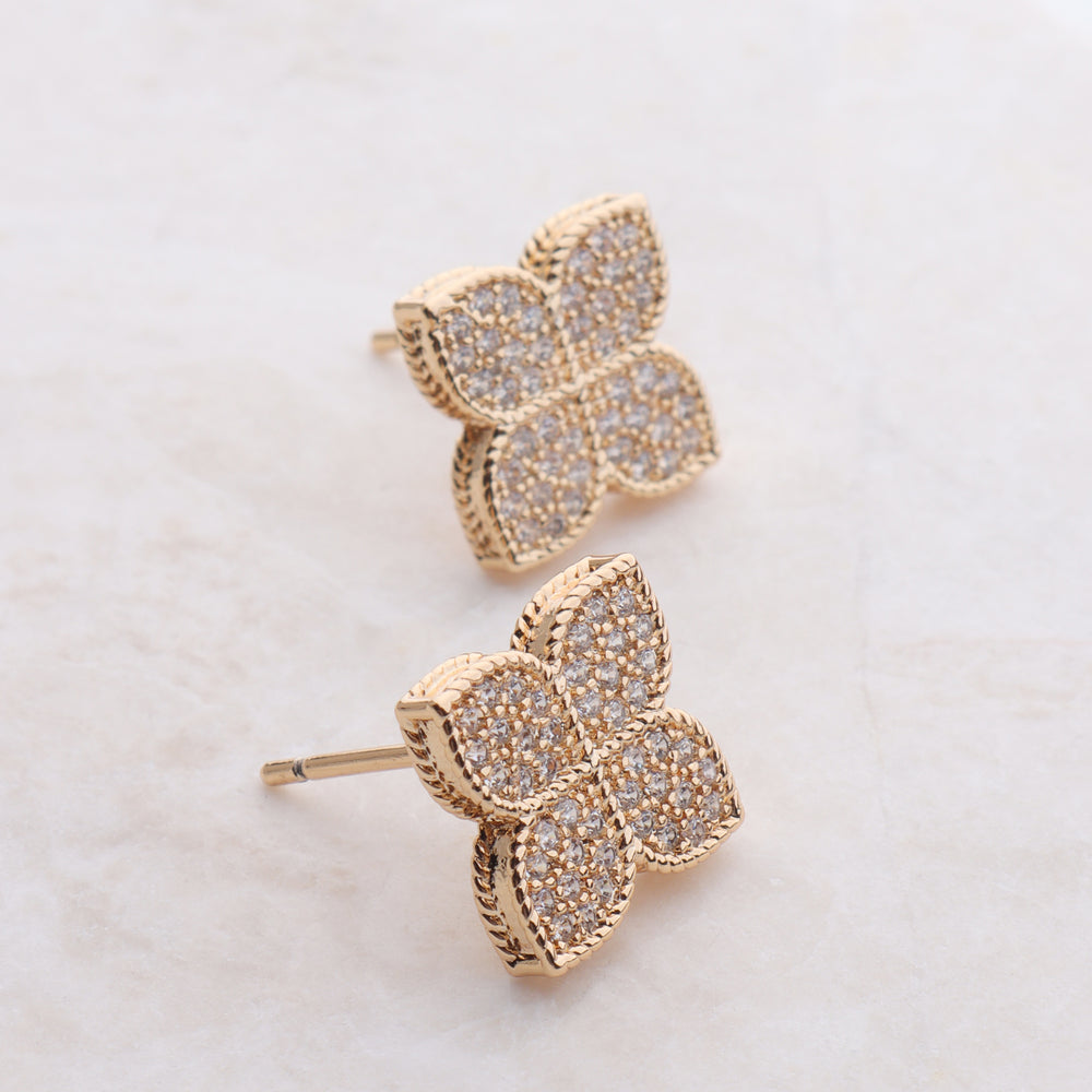 
                  
                    CZ Clover Stud
                  
                