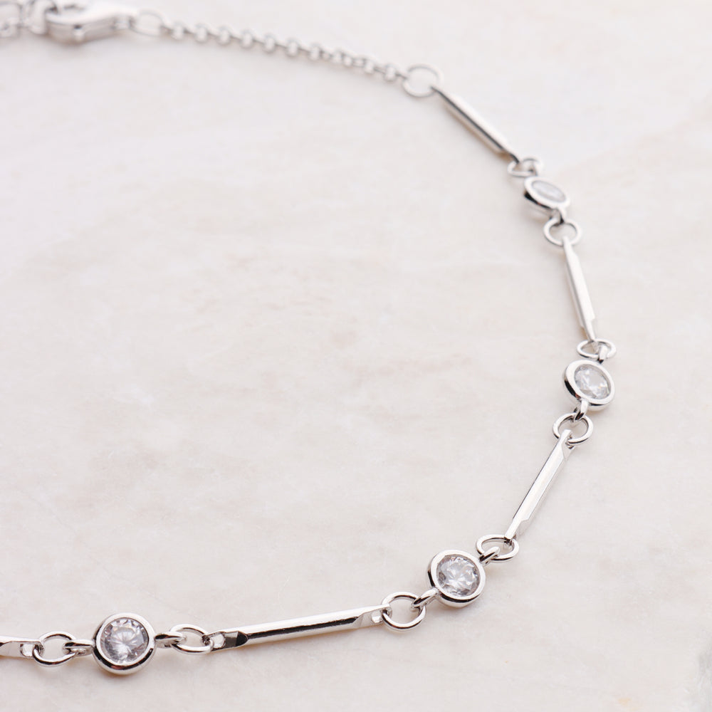 
                      
                        CZ & Bar Anklet
                      
                    