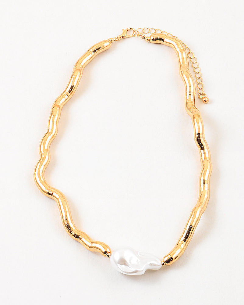 Golden Hour Pearl Necklace