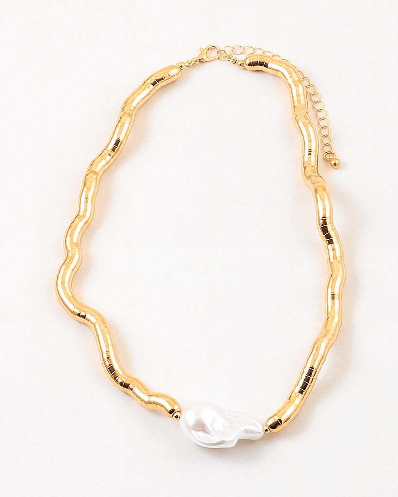 Golden Hour Pearl Necklace